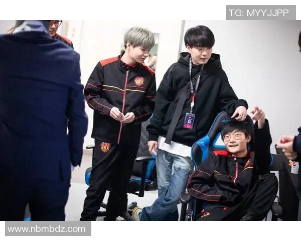 电竞比分热议和平精英FPX实力提升背后的战略调整与团队变革实时新闻 电竞比分热议和平精英FPX实力提升背后的战略调整与团队变革实时新闻